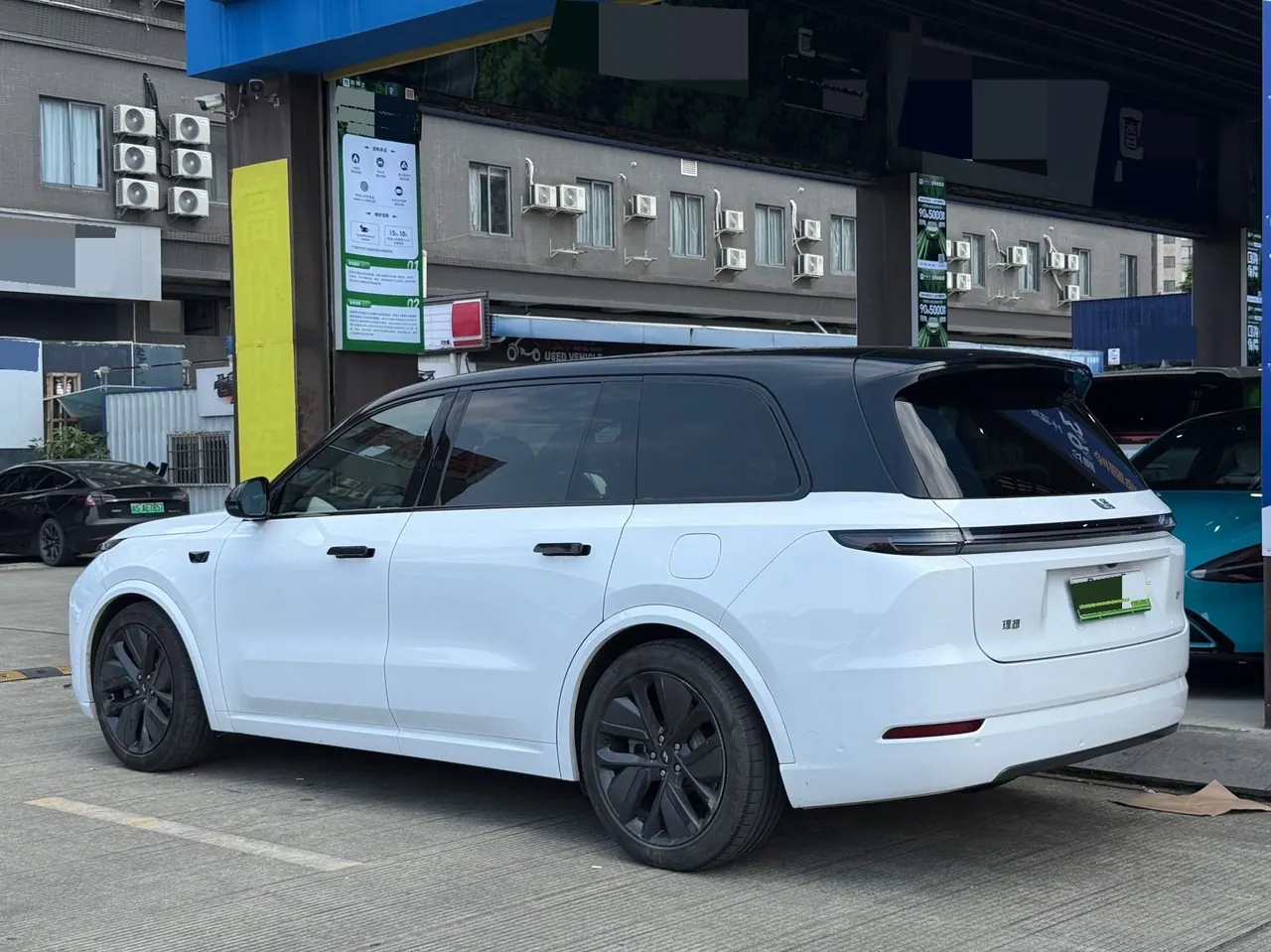 Li 2022 L9 1.5T Max Edition Automatic Gear 8