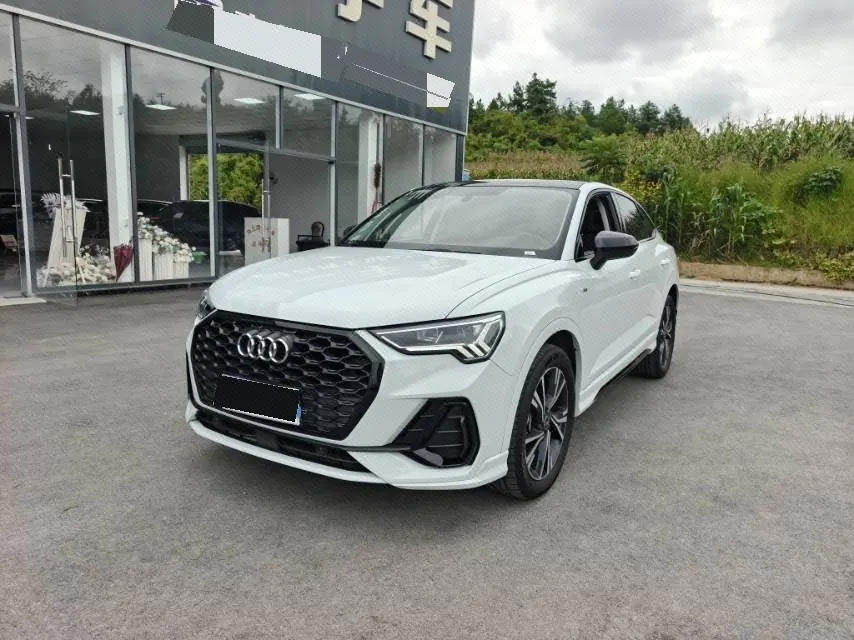 Audi 2022 Q3 Sportback 2.0TFSI 40TFSI Fashion Automatic - View 1