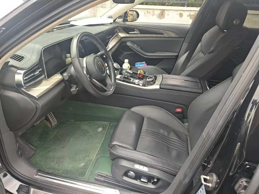 HongQi 2020 H9 2.0T Zhilian Flag Edition Automatic Gear 3