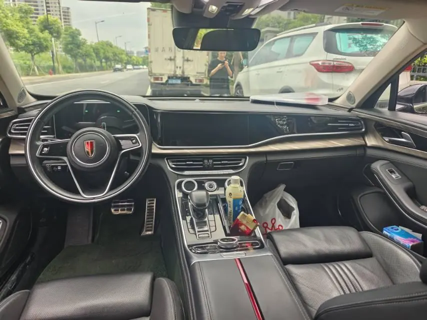 HongQi 2020 H9 2.0T Zhilian Flag Edition Automatic Gear 5
