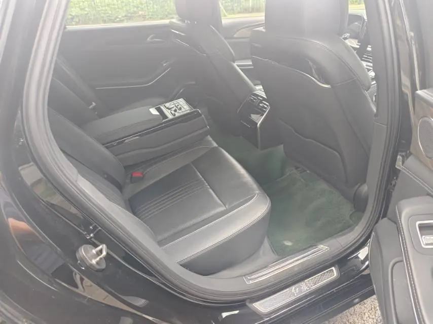 HongQi 2020 H9 2.0T Zhilian Flag Edition Automatic Gear 6