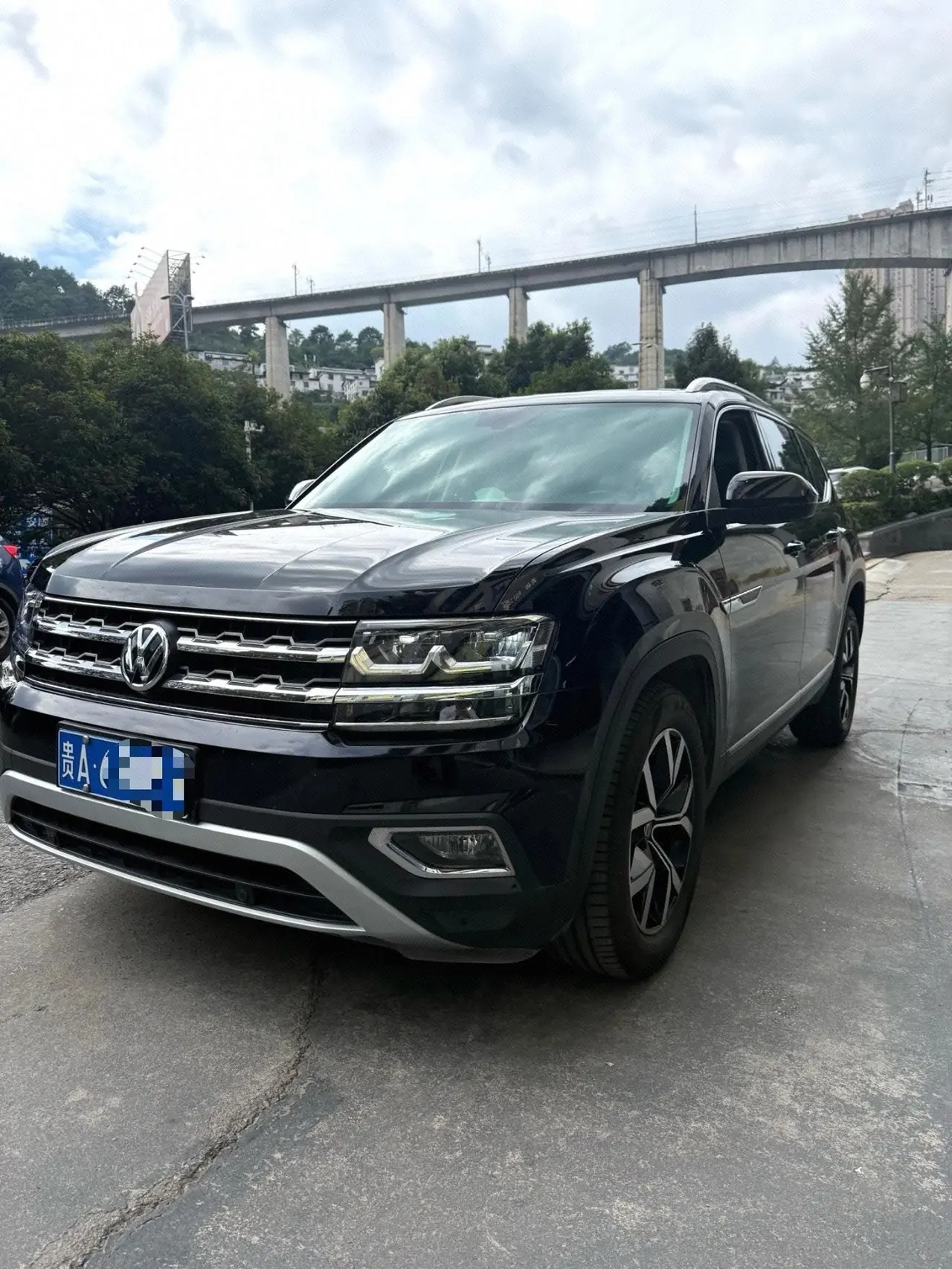 Volkswagen 2020 Touang 2.0TSI 330TSI Two-Drive Deluxe Edition (Modified) Automatic Gear - View 1