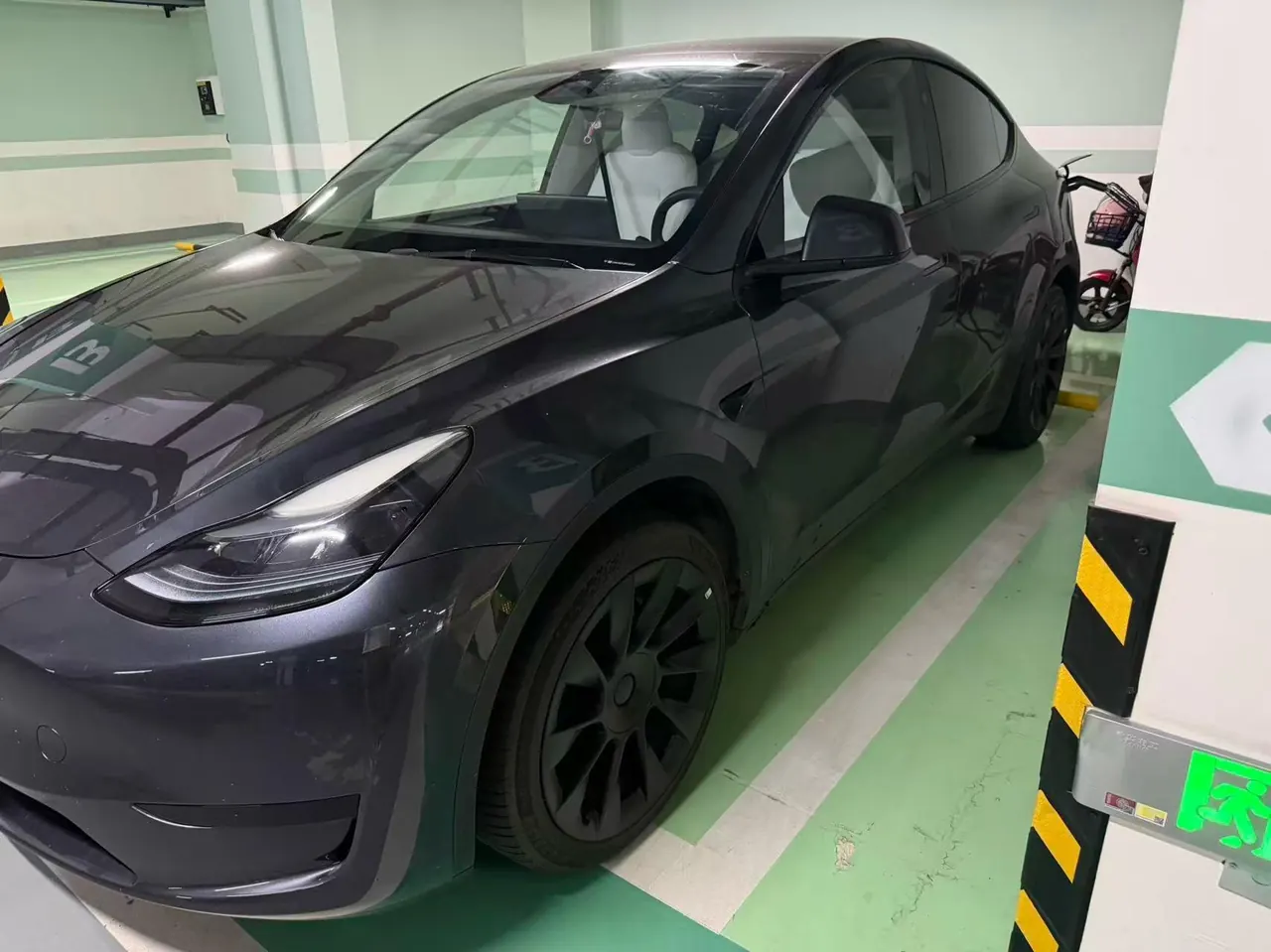 Tesla 2024 Model Y rear-wheel drive version automatic transmission 7