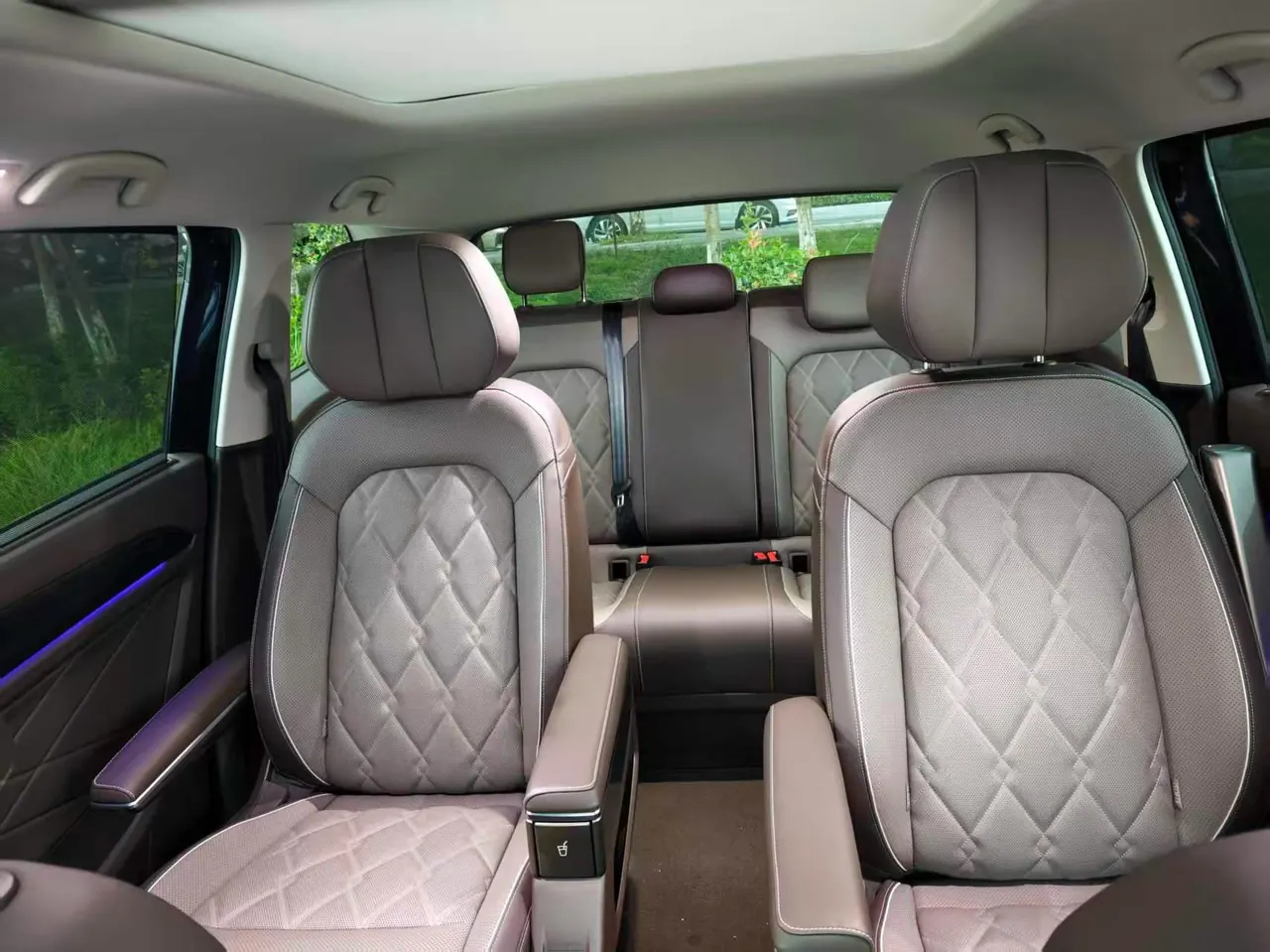 Volkswagen 2024 models of Wei ran (Viloran) 2.0TSI 380TSI flagship automatic gear 2