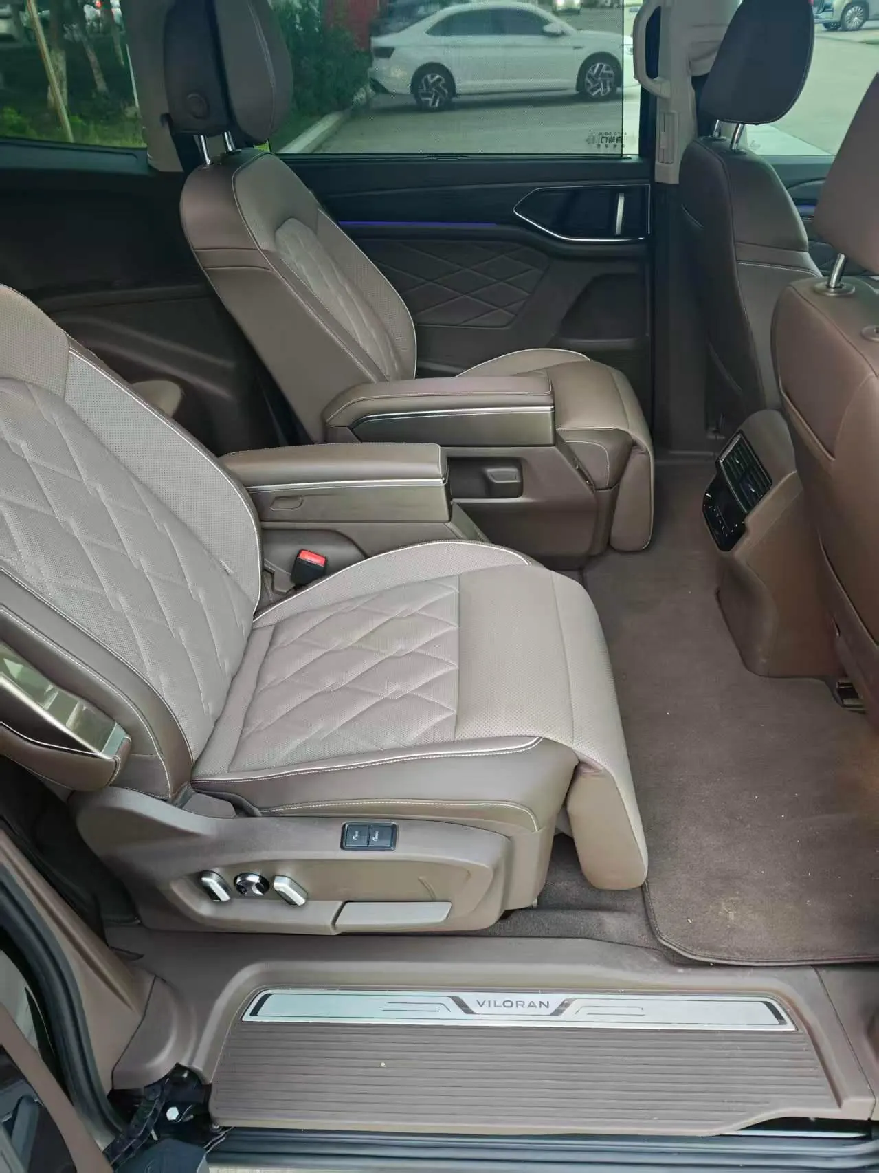 Volkswagen 2024 models of Wei ran (Viloran) 2.0TSI 380TSI flagship automatic gear 4