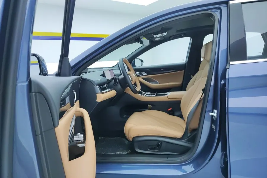 Geely Galaxy 2025 A7 EM-i 1.5 150km Starship Edition Automatic Gear 3