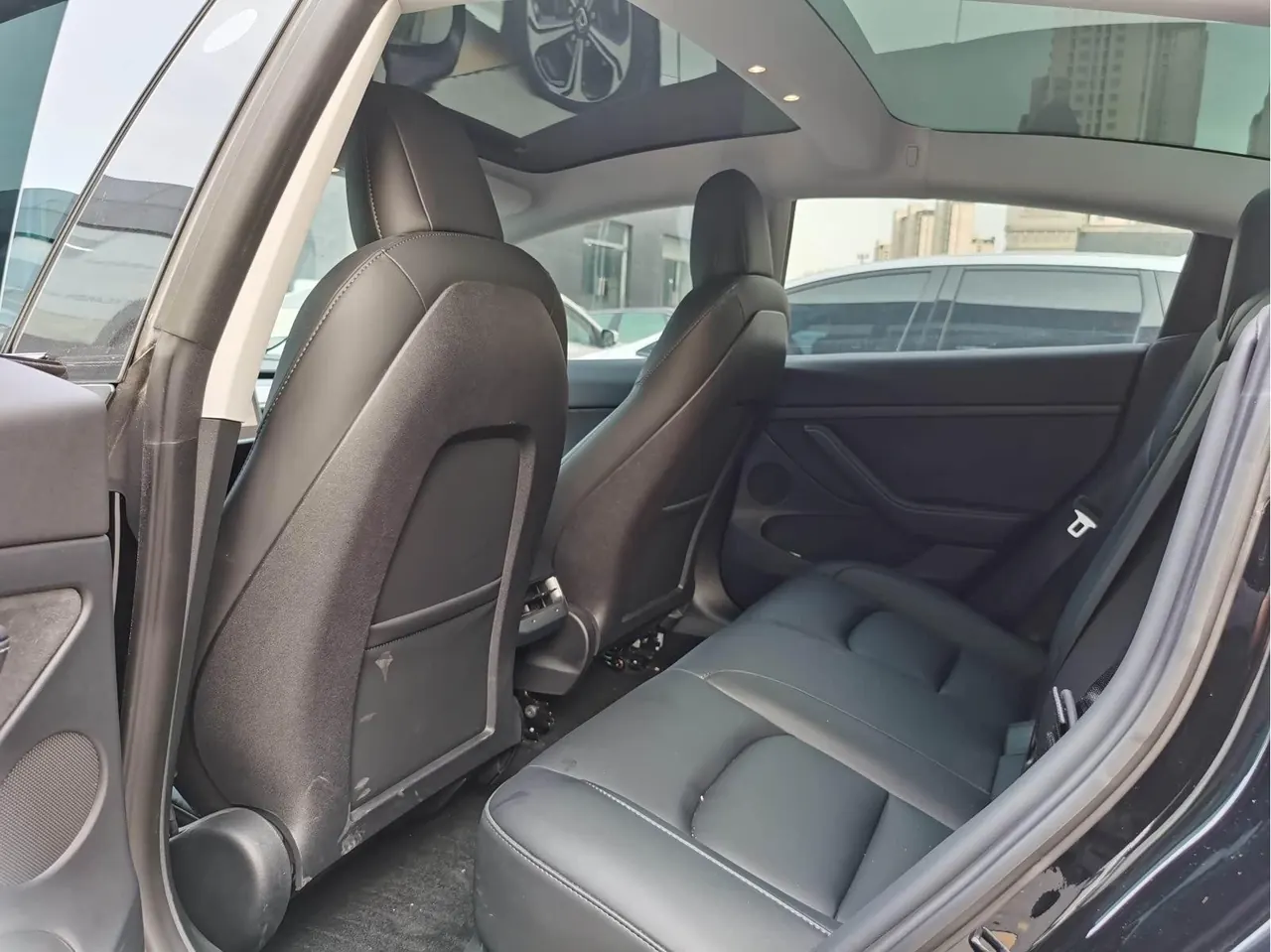 Tesla 2022 Model 3 rear-wheel drive version of automatic transmission 4