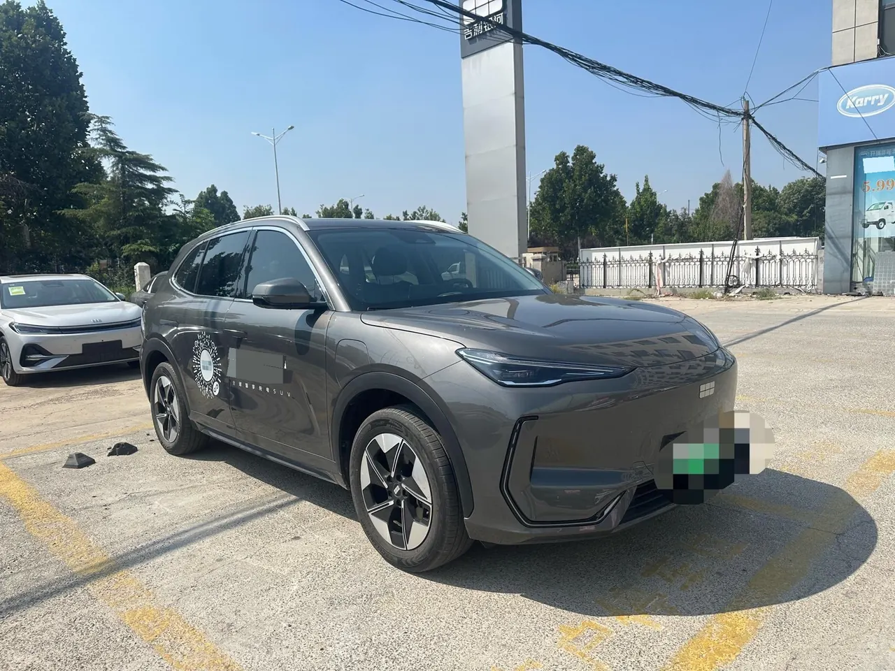 Geely Galaxy 2026 E 5 610km Discovery Edition Automatic Gear 3
