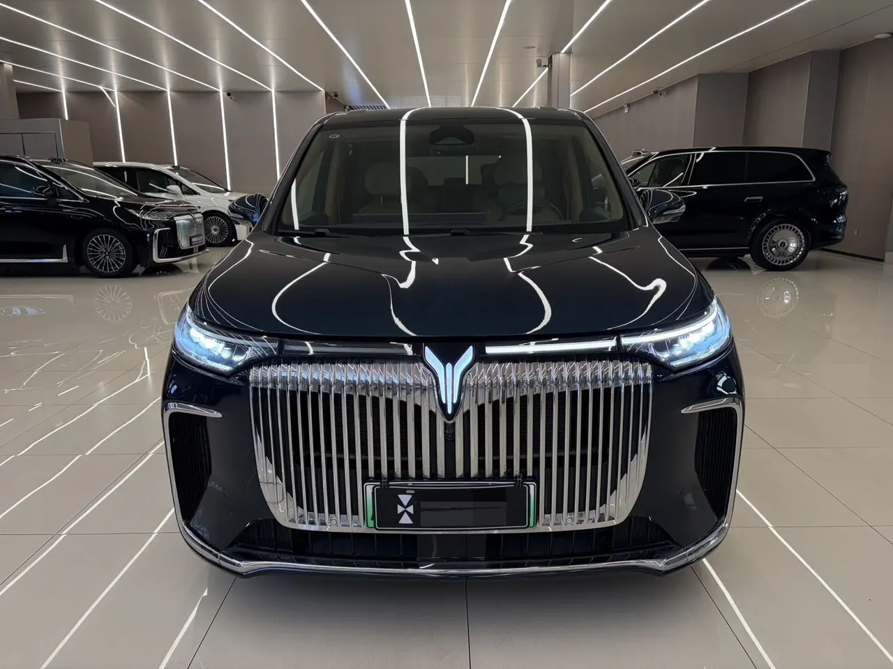 Voyah 2025 dreamers PHEV 1.5T four-wheel drive flagship Kun Peng version automatic gear 2