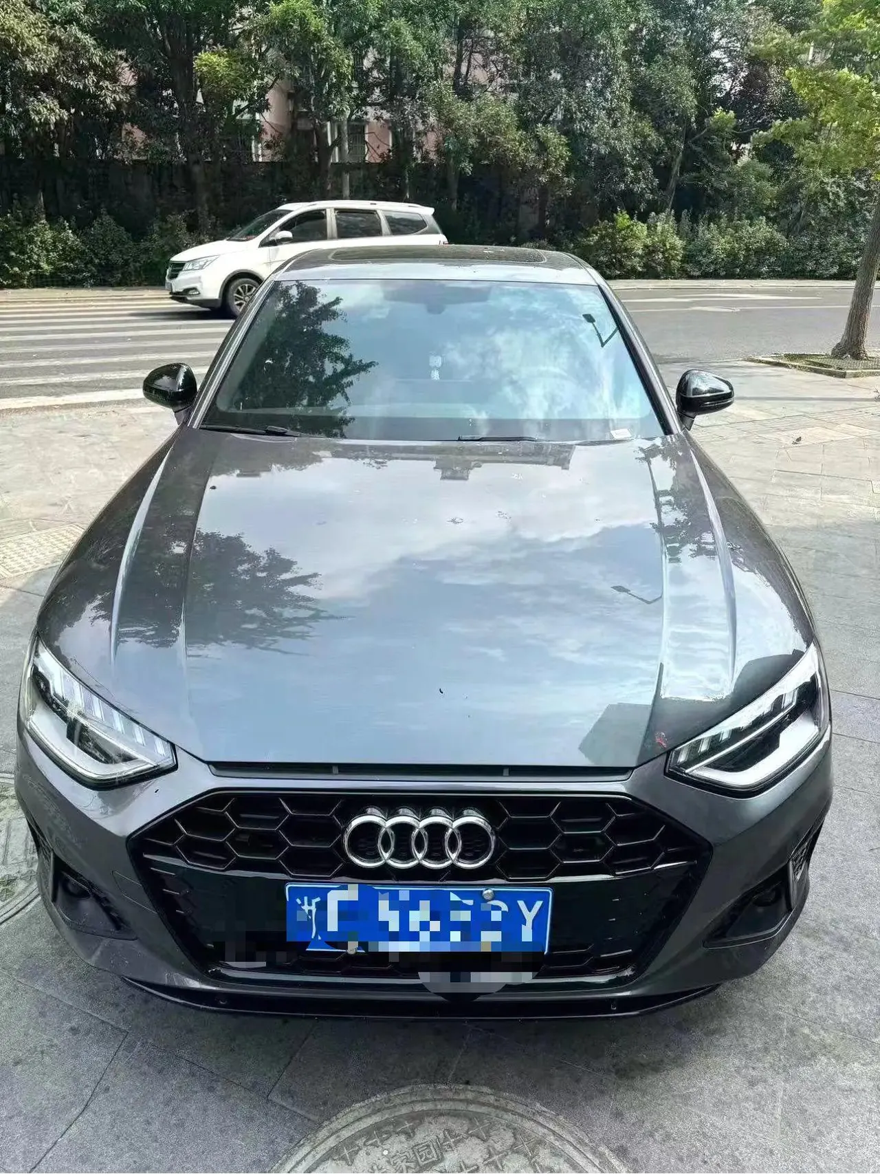 Audi 2024 A4L 2.0TFSI 40TFSI Deluxe Dynamic Automatic 5