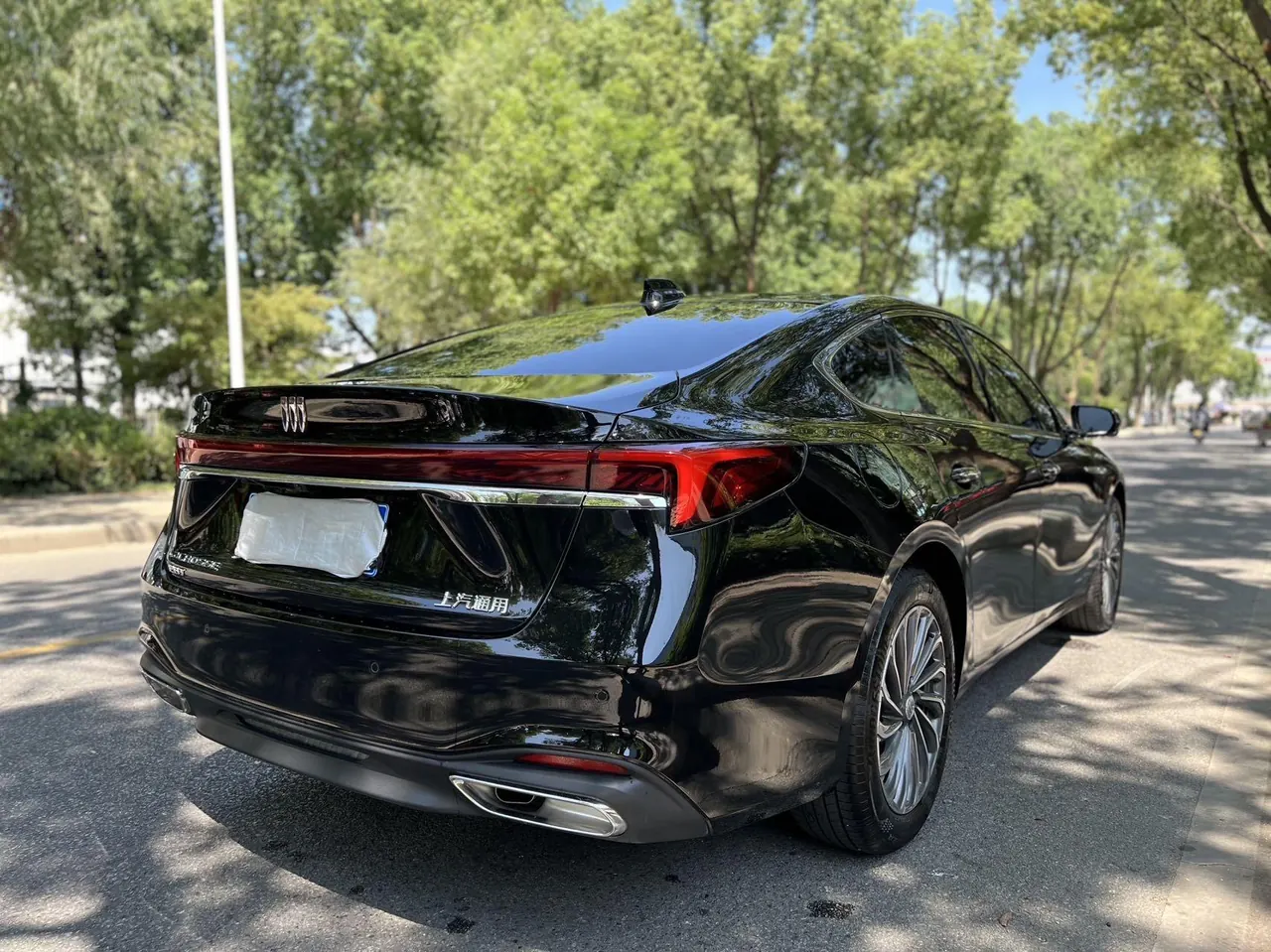 Buick 2026 LaCrosse 2.0T 28T Platinum Edition Automatic Gear 7