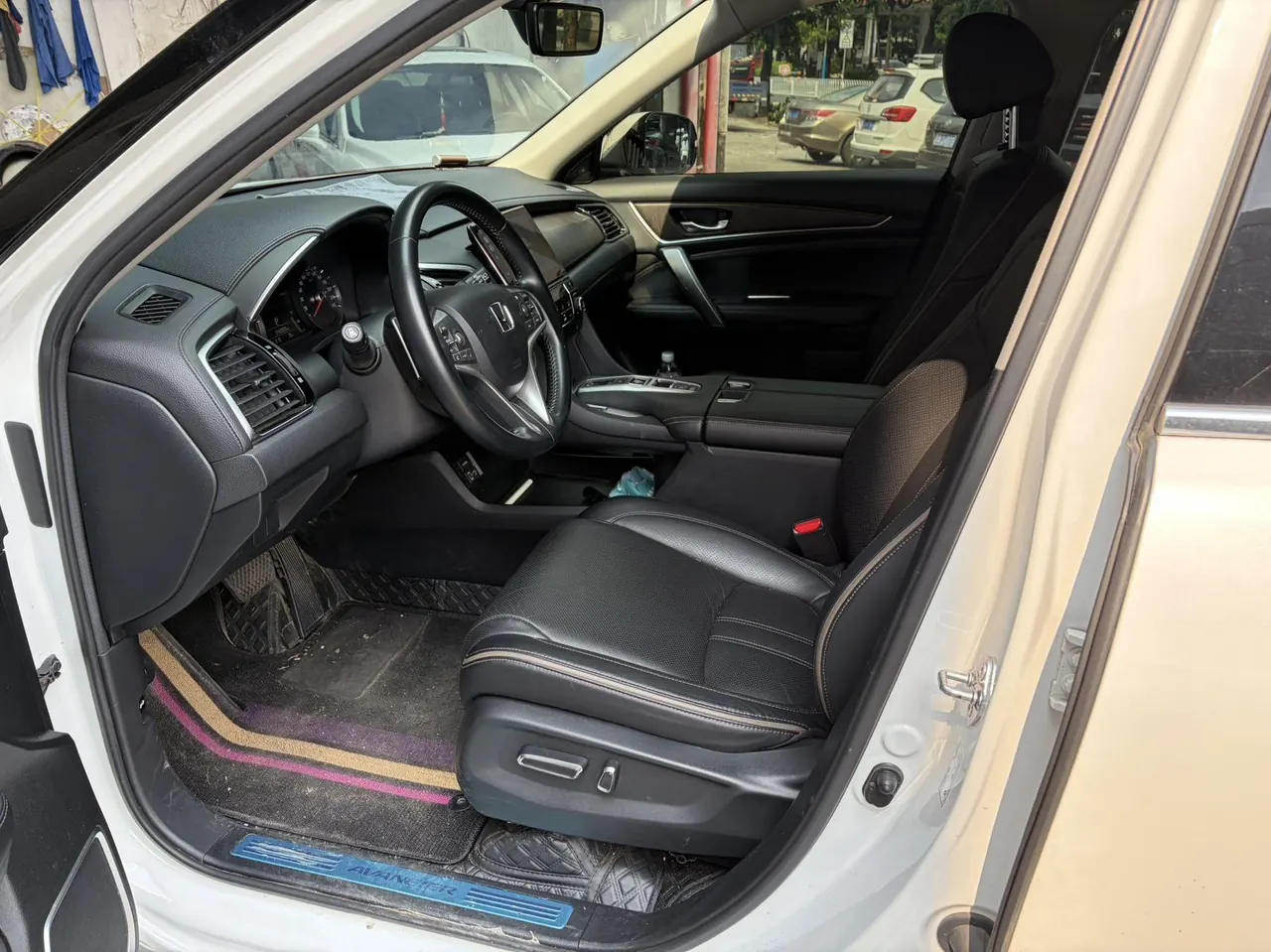 Honda 2020 Crown Road 2.0T 370TURBO Two-Drive Deluxe Automatic Gear 2