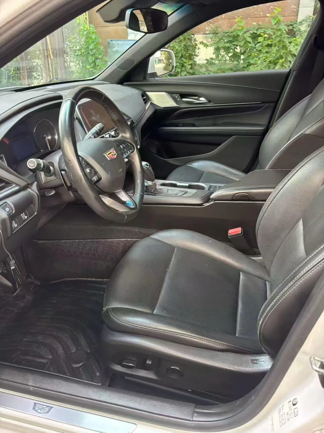 Cadillac 2022 CT4 2.0T 28T luxury automatic gear 6