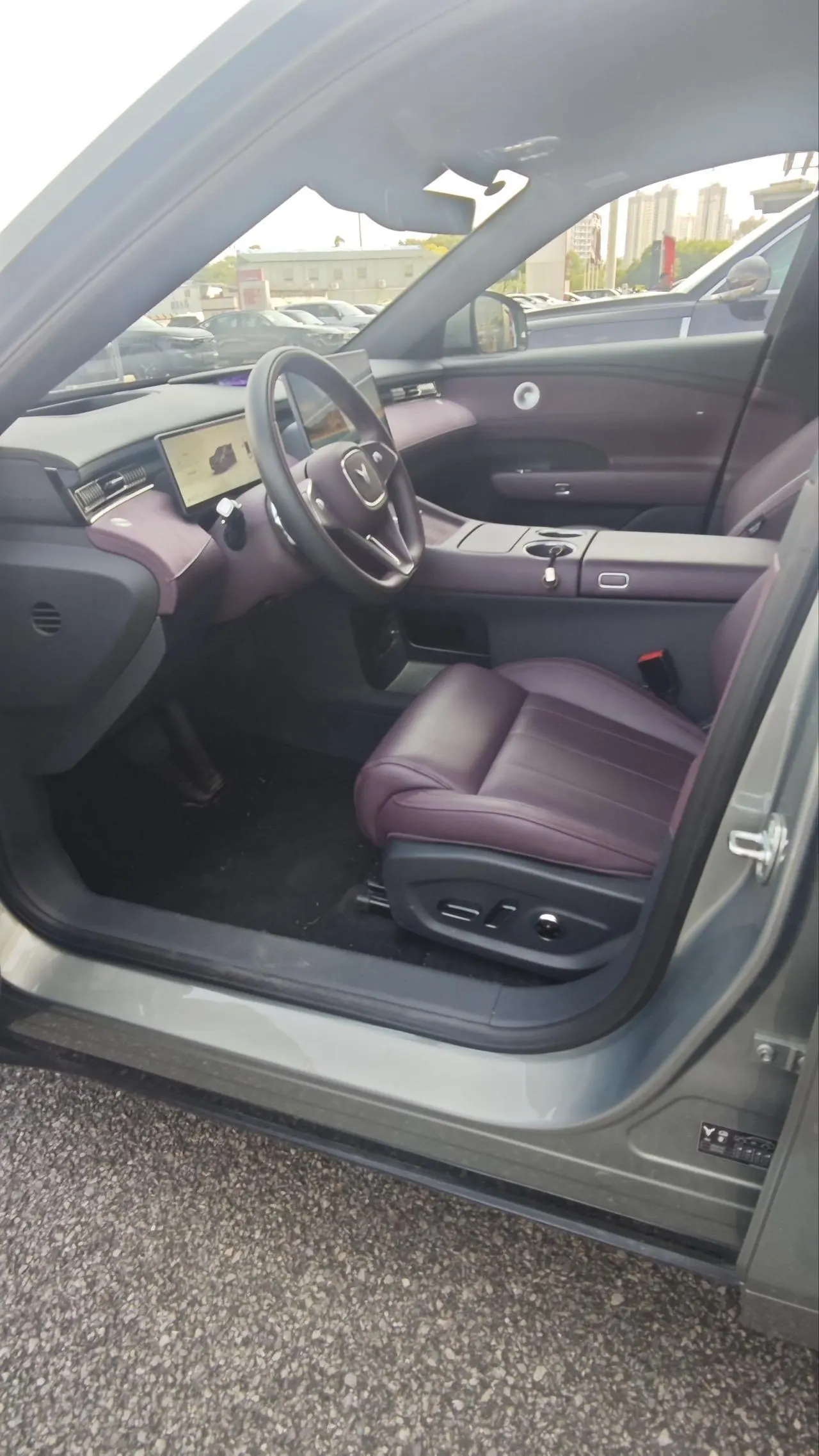 Voyah 2025 FREE four-wheel drive dry Kun version of automatic gear 5