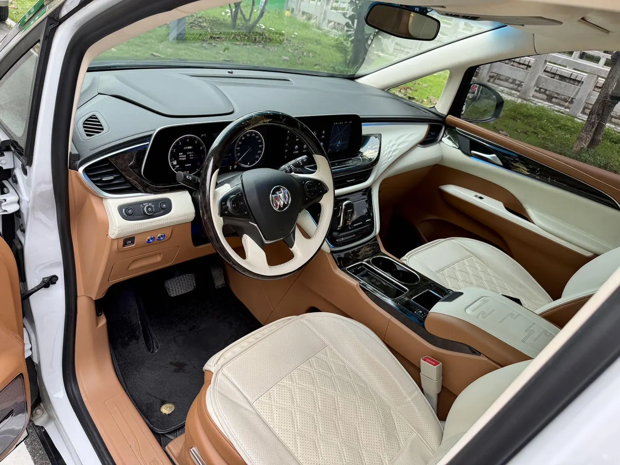 Buick 2022 GL8 ES Lu Zun 48V 2.0T 653T Comfortable Automatic Gear 4