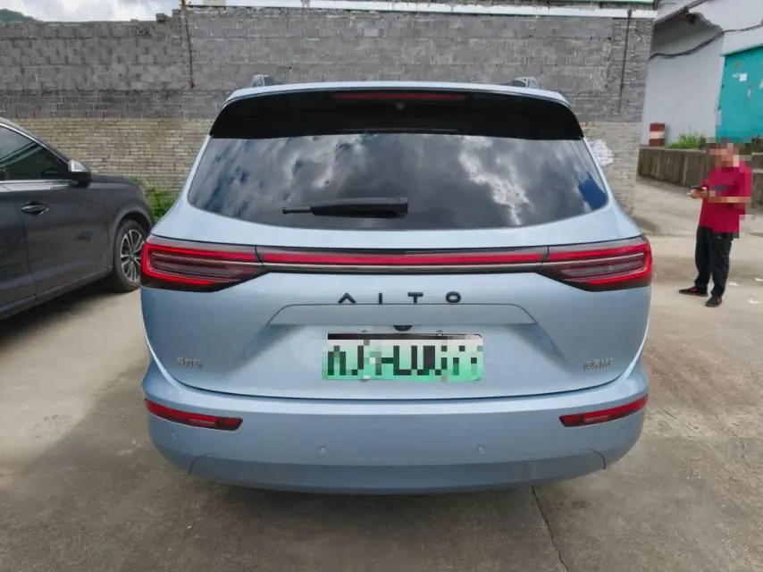 AITO 2024 AITO M7 Smart Drive Four-wheel Drive Max Edition 5-seat Automatic Gear 2