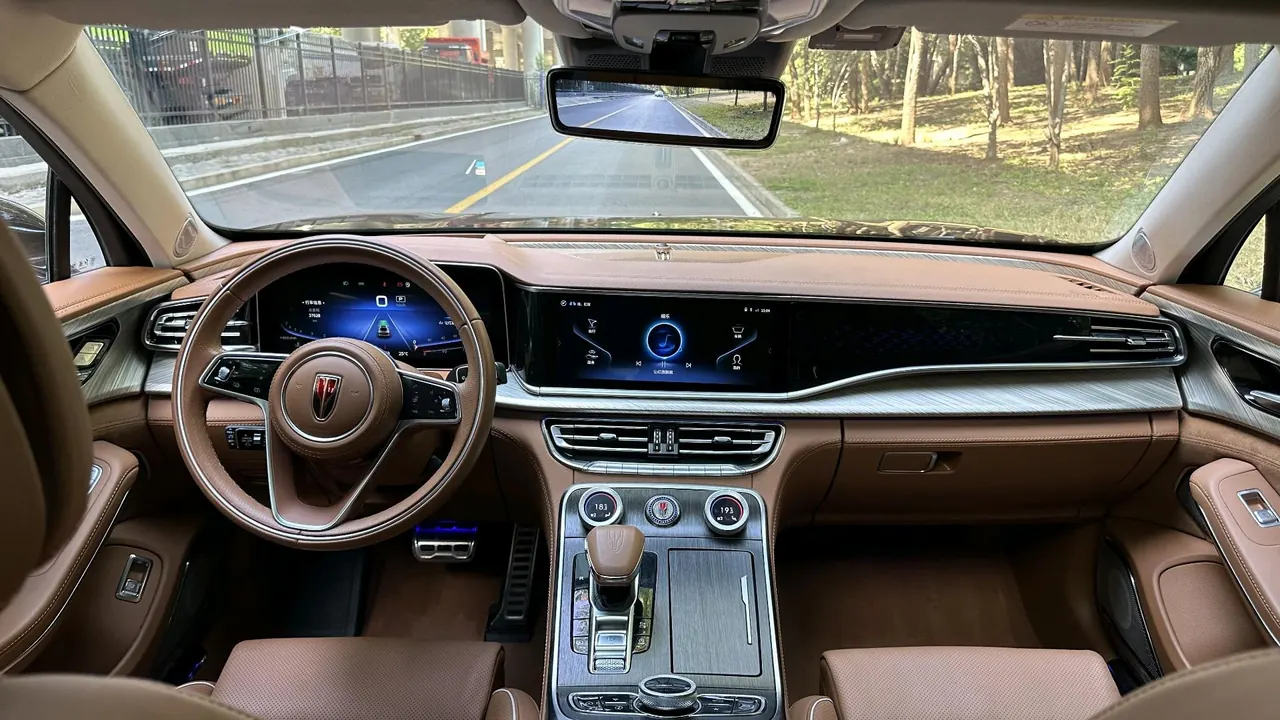 HongQi 2022 H9 3.0T Zhilian Qi Chang Edition Automatic Gear 4
