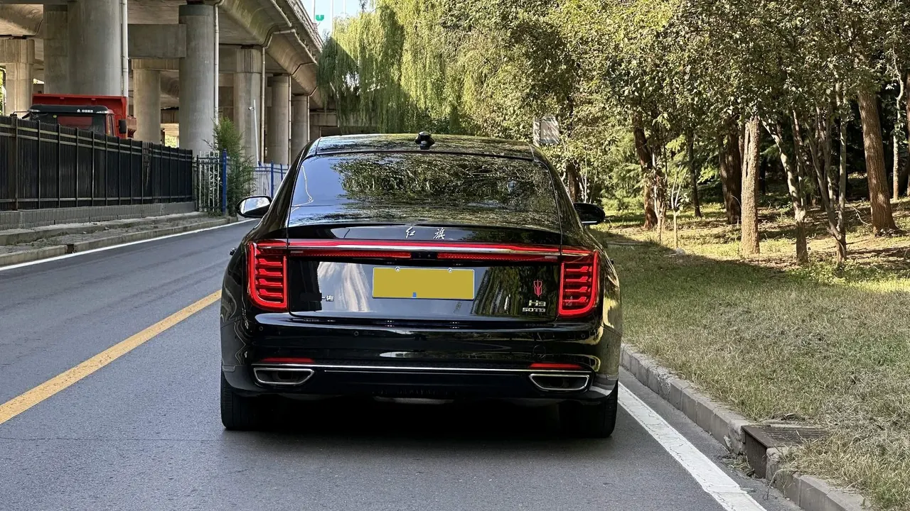 HongQi 2022 H9 3.0T Zhilian Qi Chang Edition Automatic Gear 5