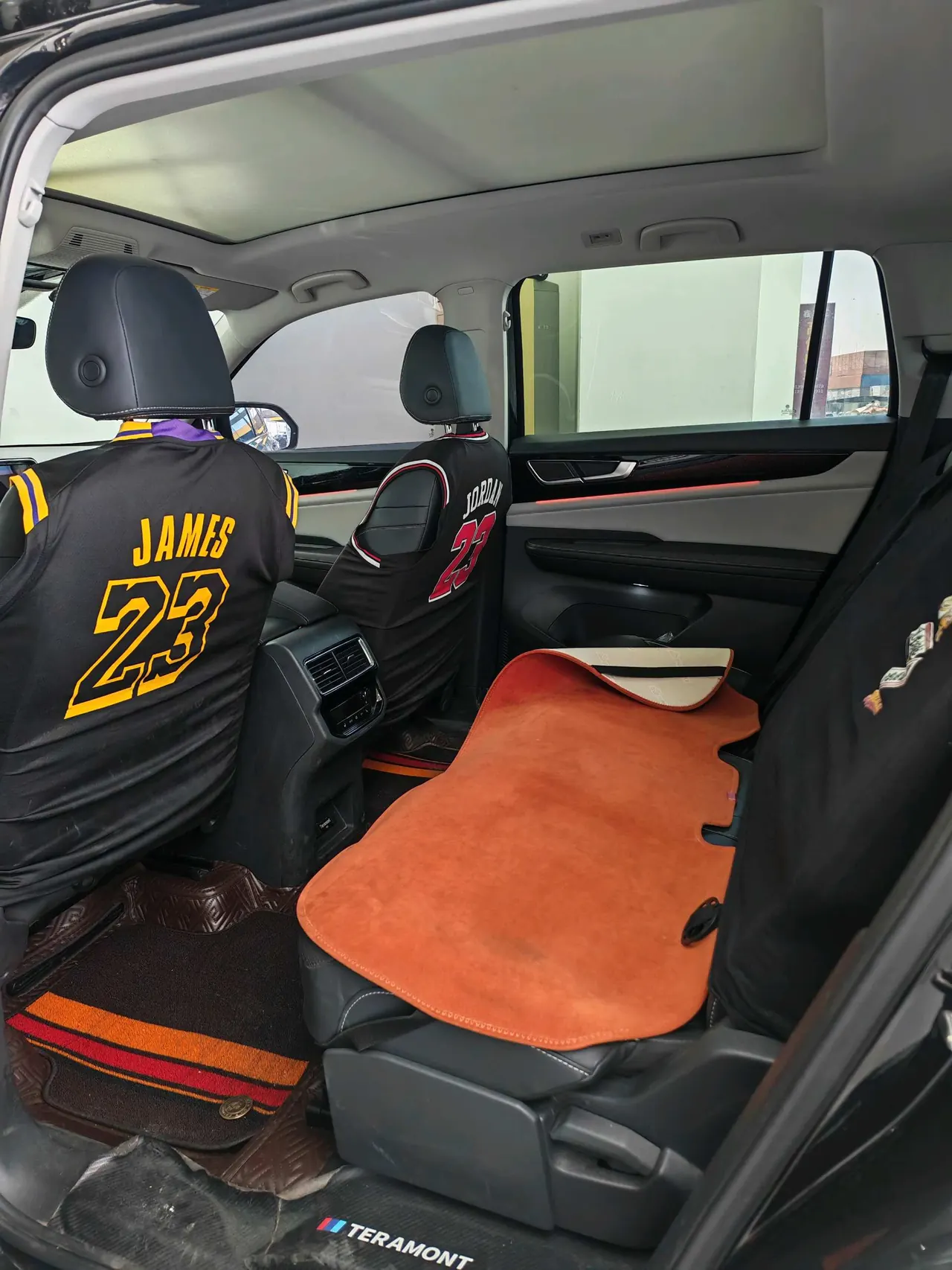 Volkswagen 2022 Tuang 2.0TSI 380TSI 4WD Respect Deluxe Automatic Transmission 4