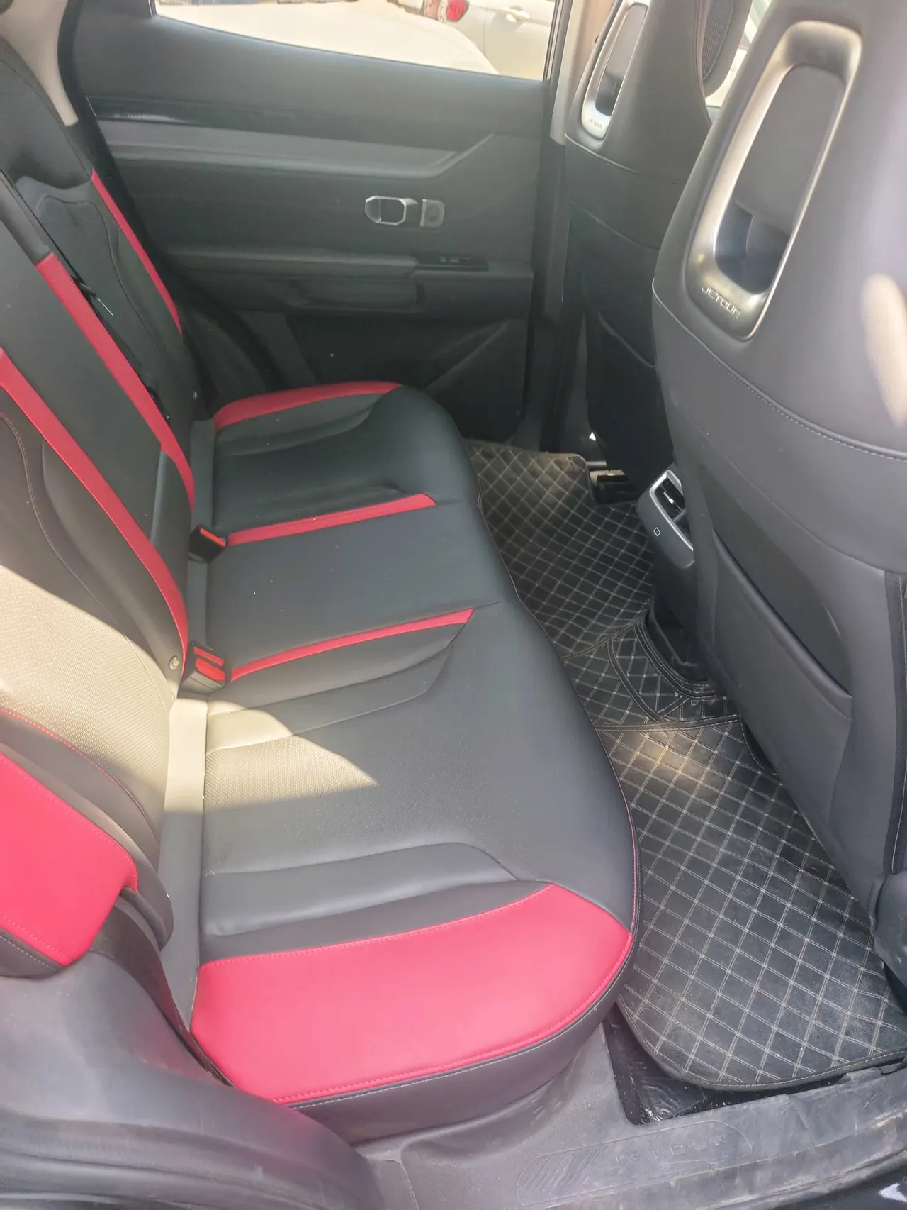 Jetour 2024 Dasheng 1.5T Longteng Edition PRO Automatic Gear 3