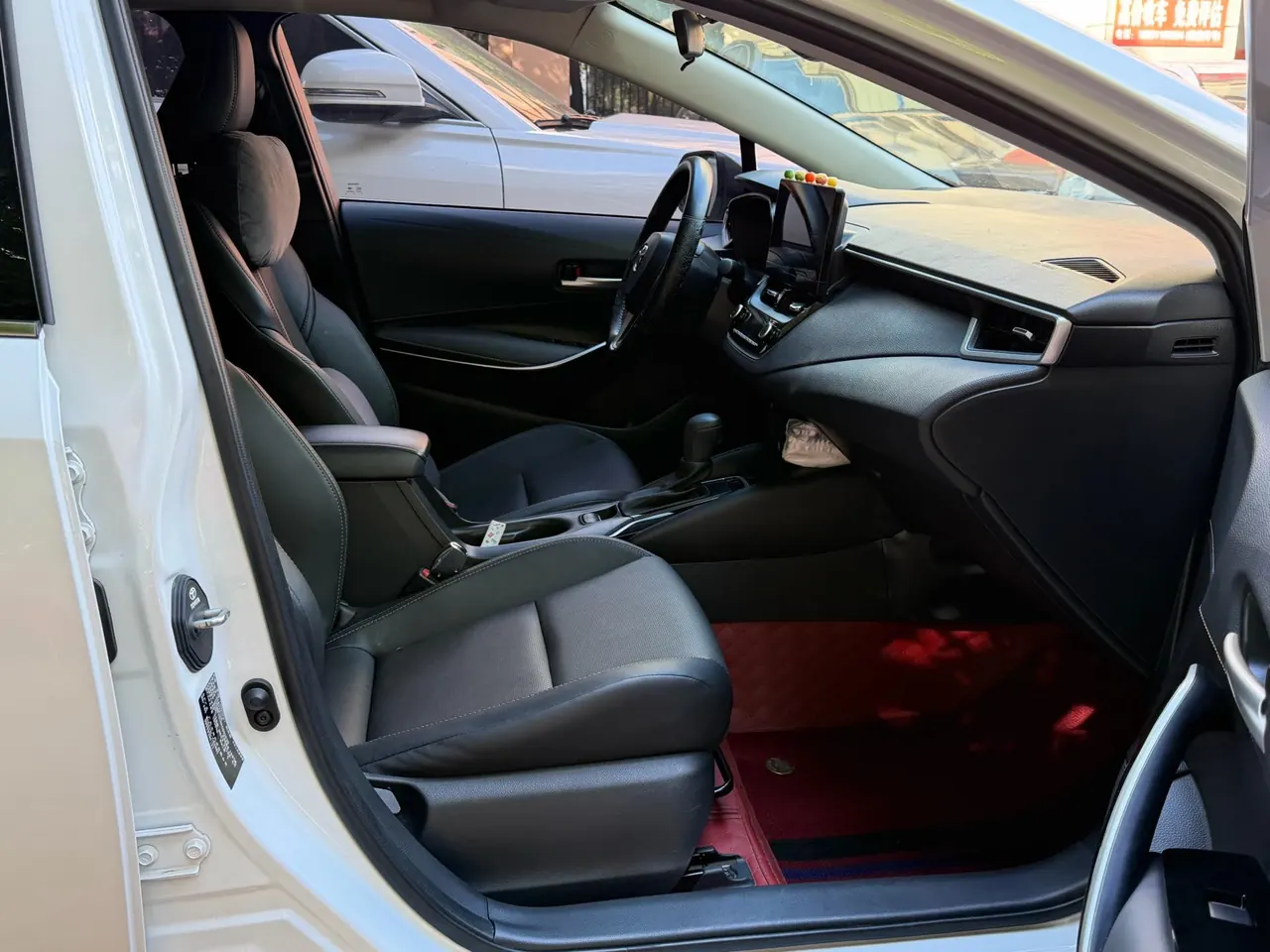 Toyota 2024 Lingshang 2.0 Stepless Deluxe Edition Automatic Gear 4