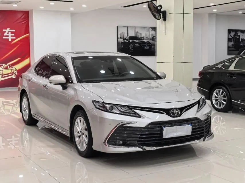 Toyota 2023 Camry 2.0G Stepless Deluxe Edition Automatic Gear 2