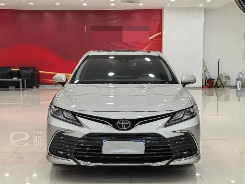 Toyota 2023 Camry 2.0G Stepless Deluxe Edition Automatic Gear 3