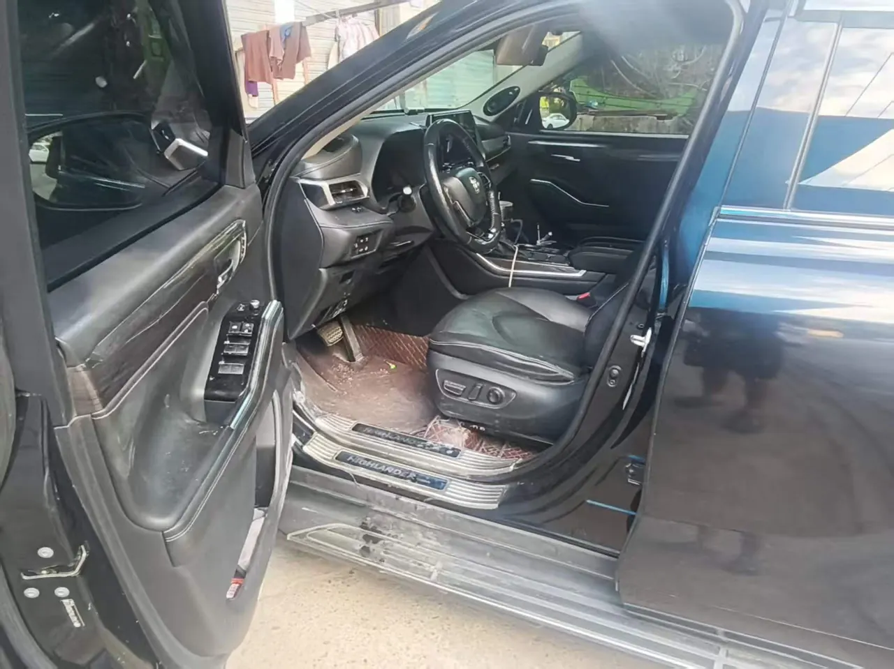 Toyota 2022 Highlander Dual Engine 2.5 Stepless Four-wheel Drive Premium Edition 7-seat Automatic Gear 7