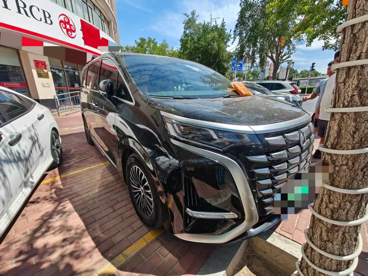 Denza 2024 Denza D9 DM-i 1.5T stepless 980 four-wheel drive distinguished automatic gear 7