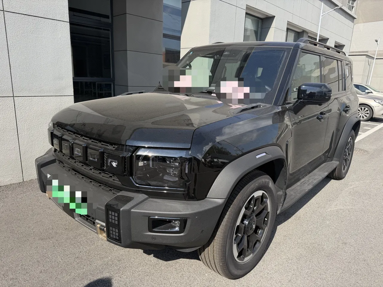 Jetour 2026 Travelers C- DM 1.5T 212km Crossing Automatic Gear - View 1
