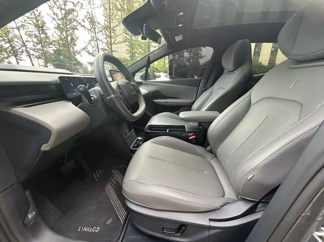 LYNK&amp;CO 2025 LYNK&amp;CO Z 20 530km Rear Drive Max Automatic 5