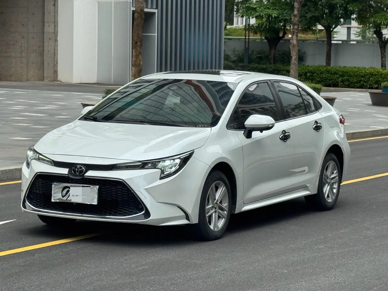 Toyota 2022 Lei Ling 1.2T Stepless 185T Deluxe Automatic Gear - View 1