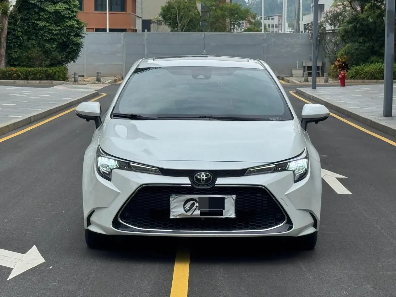 Toyota 2022 Lei Ling 1.2T Stepless 185T Deluxe Automatic Gear 2
