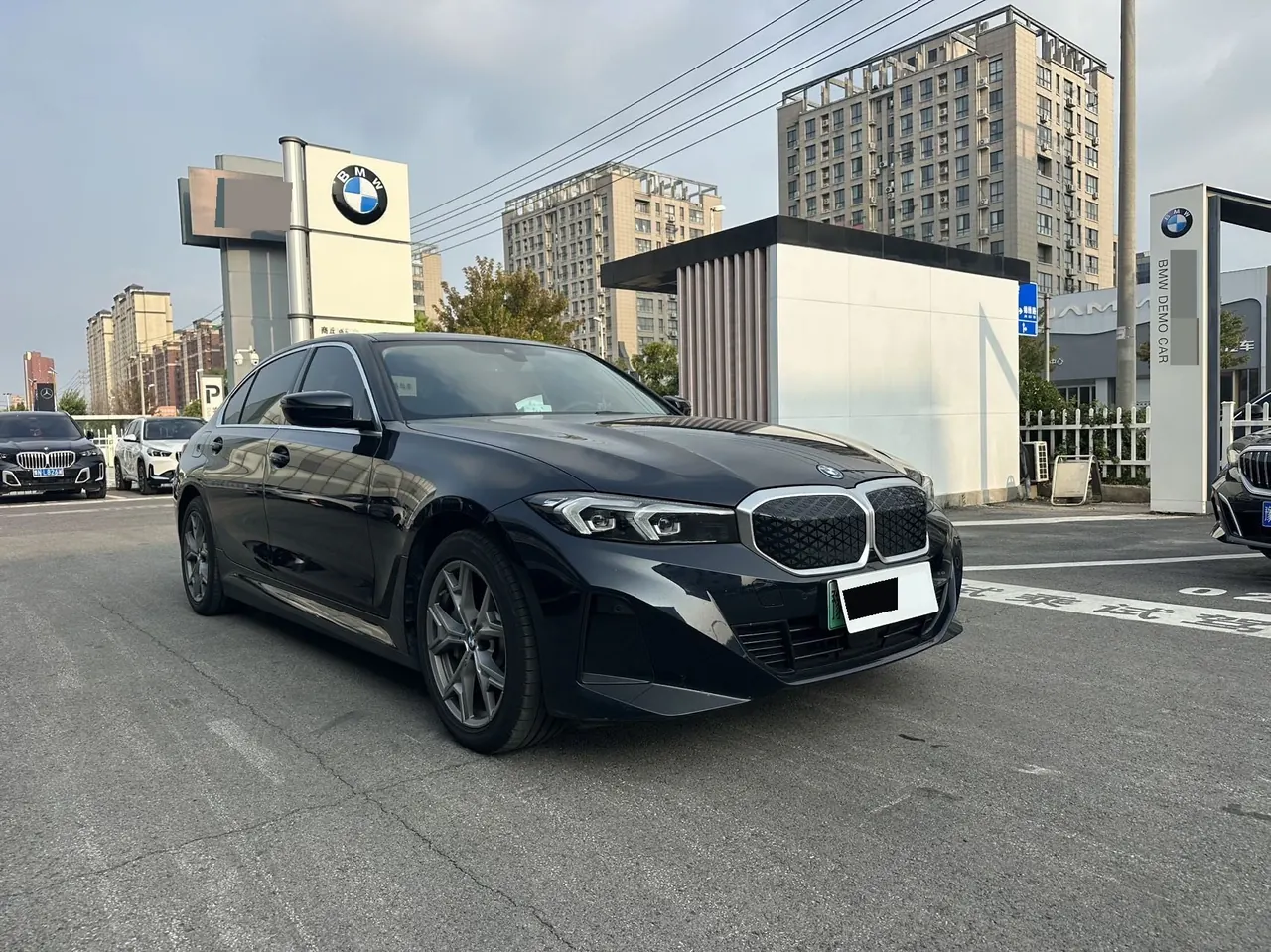 BMW 2025 i3 eDrive 35 L automatic gear 3