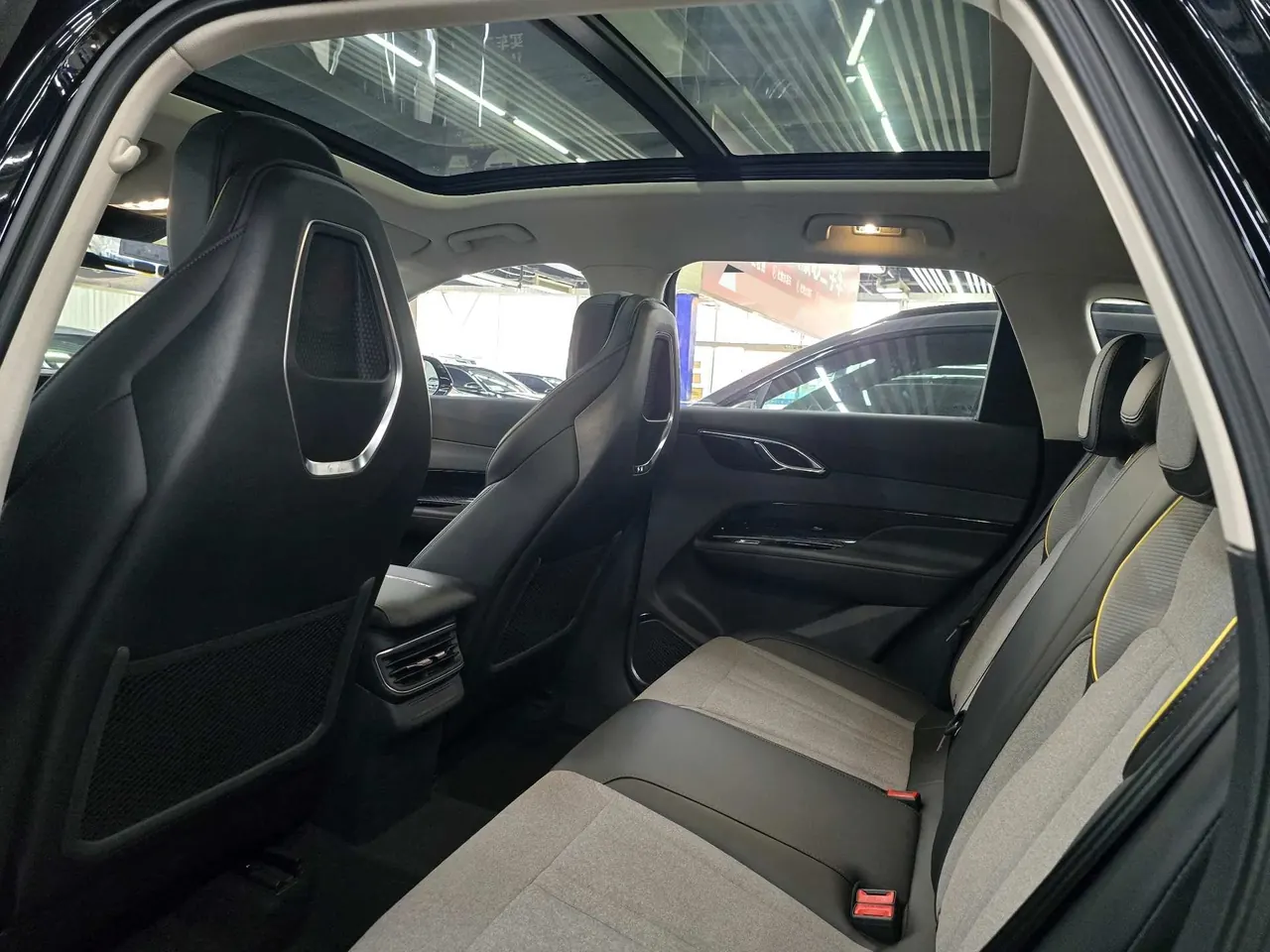 HongQi 2025 HS3 1.5T Zhige Edition Automatic Gear 8