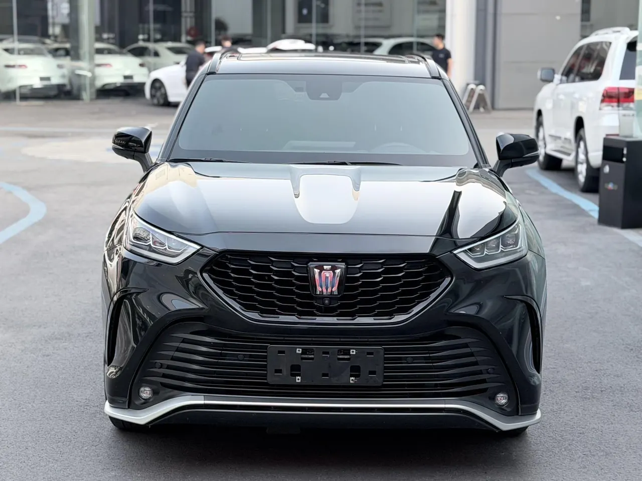 Toyota 2023 Crown Land Release 2.5 Stepless Four-wheel Drive Premium Edition Automatic Gear 2