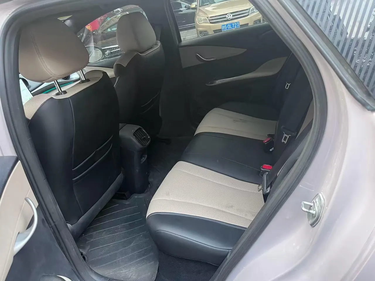 BYD 2025 Dolphin Smart Driving 410km Fashion Automatic Gear 3