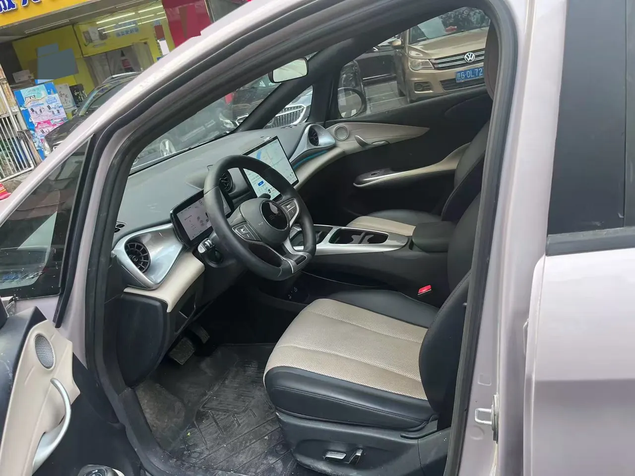 BYD 2025 Dolphin Smart Driving 410km Fashion Automatic Gear 4