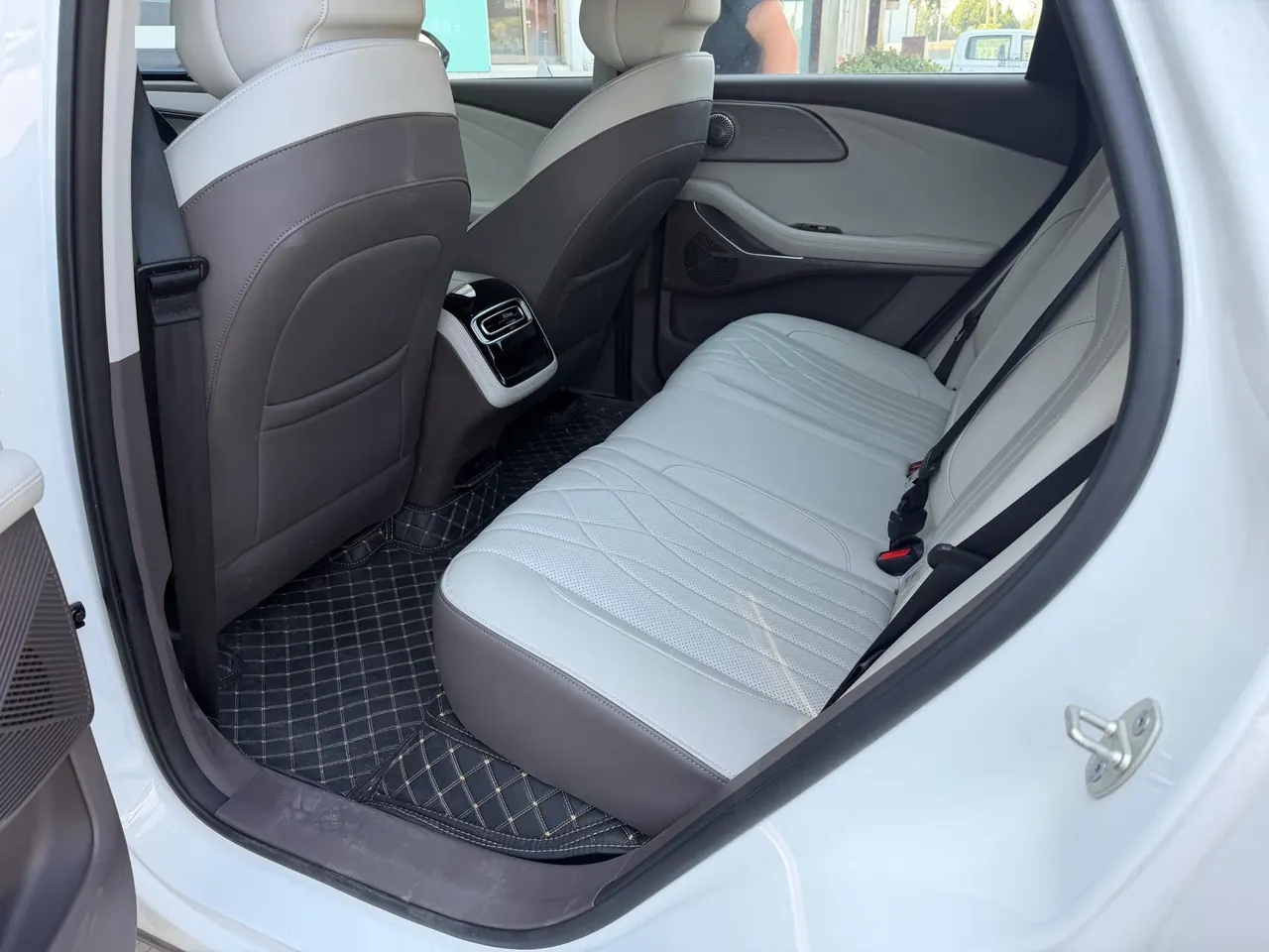 Xingtu 2026 Eta Eta Eta C- DM 1.5T Global Edition 120 Long Endurance Two-Drive Automatic Gear 4