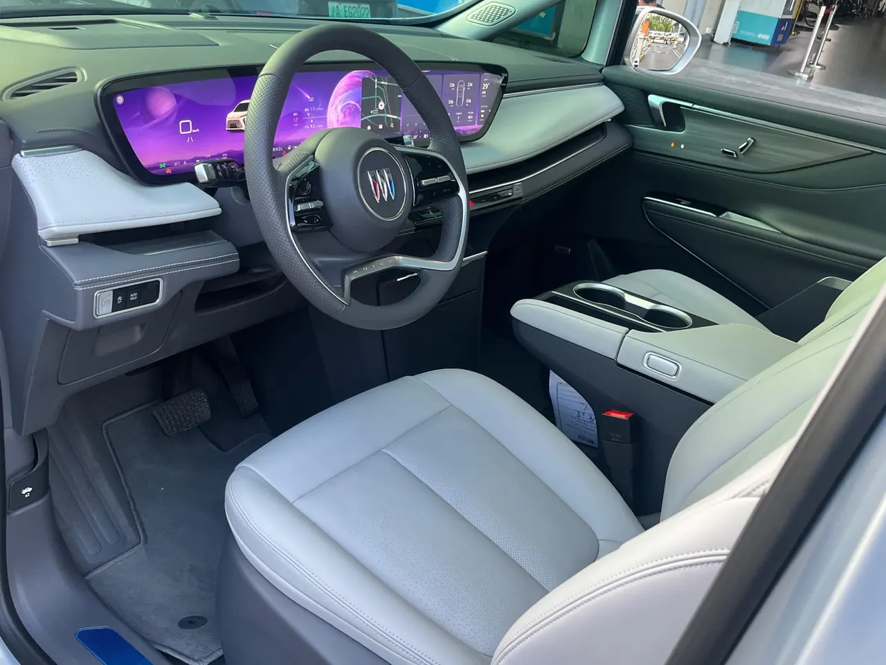 Buick 2025 GL8 ES Lu Zun 48V 2.0T Premium Edition Automatic Gear 2