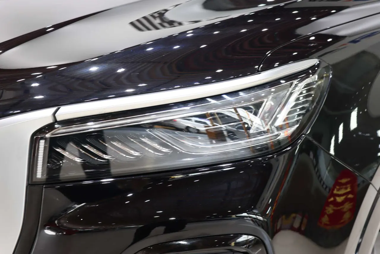 HongQi 2023 HS5 2.0T Flag Enjoy Pro Edition Automatic Gear 7