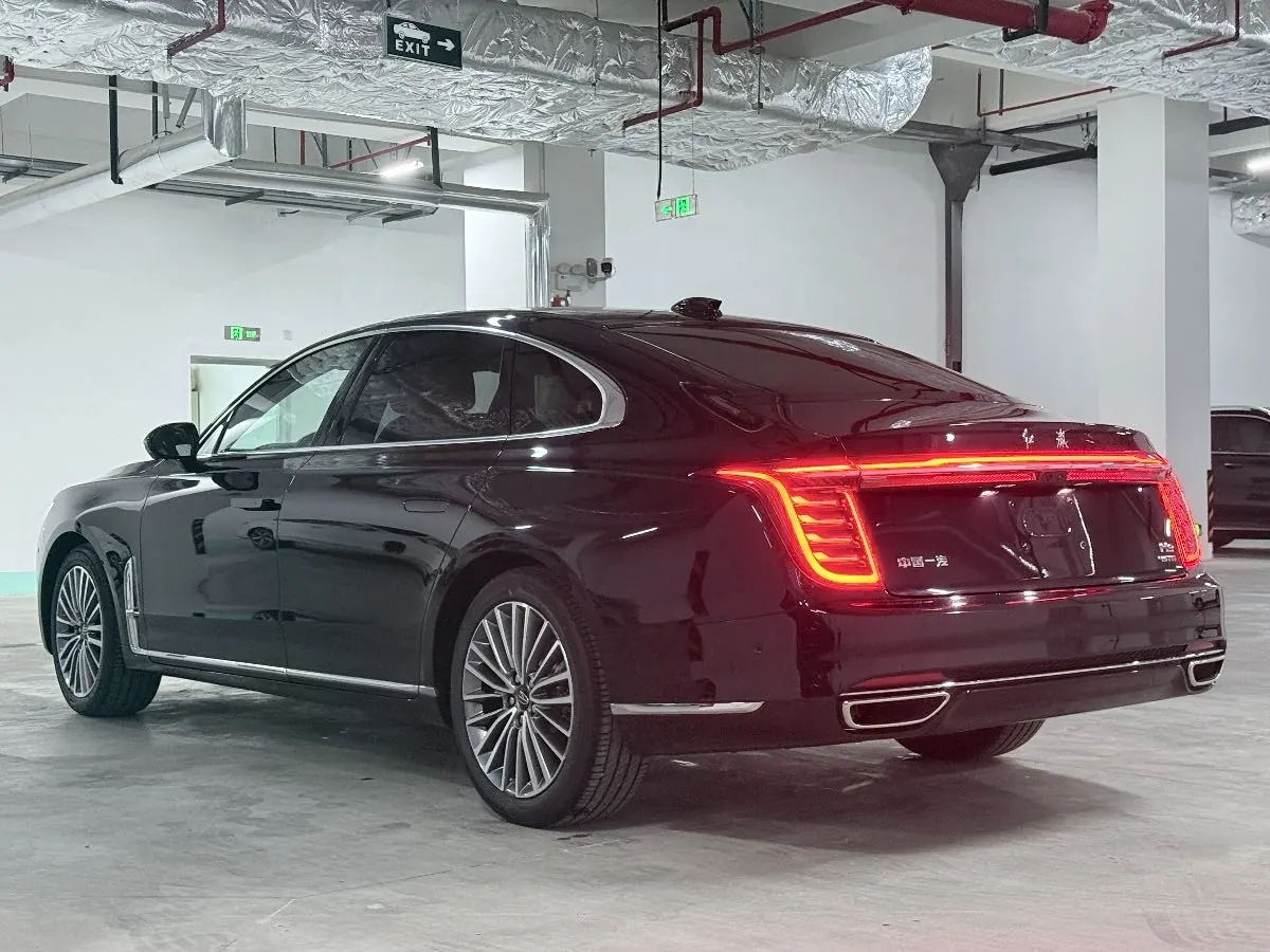 HongQi 2022 H9 48V 2.0T Zhilian Qi Chang Edition Automatic Gear 4
