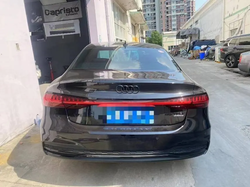 Audi 2022 A7L 2.0TFSI 45TFSI Quattro S-line Knight Automatic 3