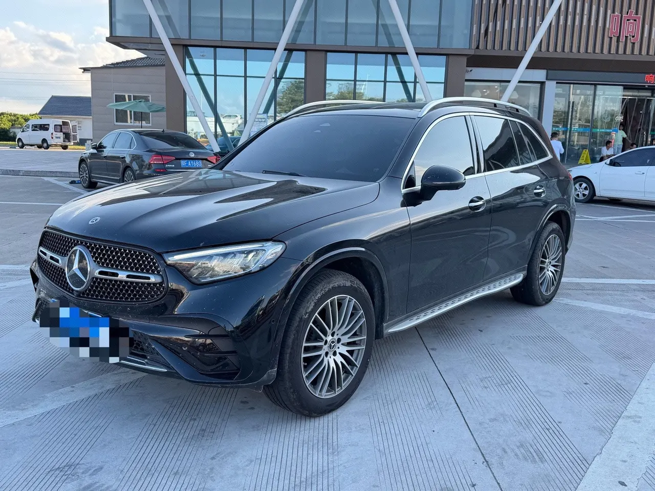 Mercedes Benz 2025 GLC 300 L 4MATIC 48V 2.0T Dynamic 5-seat (Modified) Automatic Gear - View 1