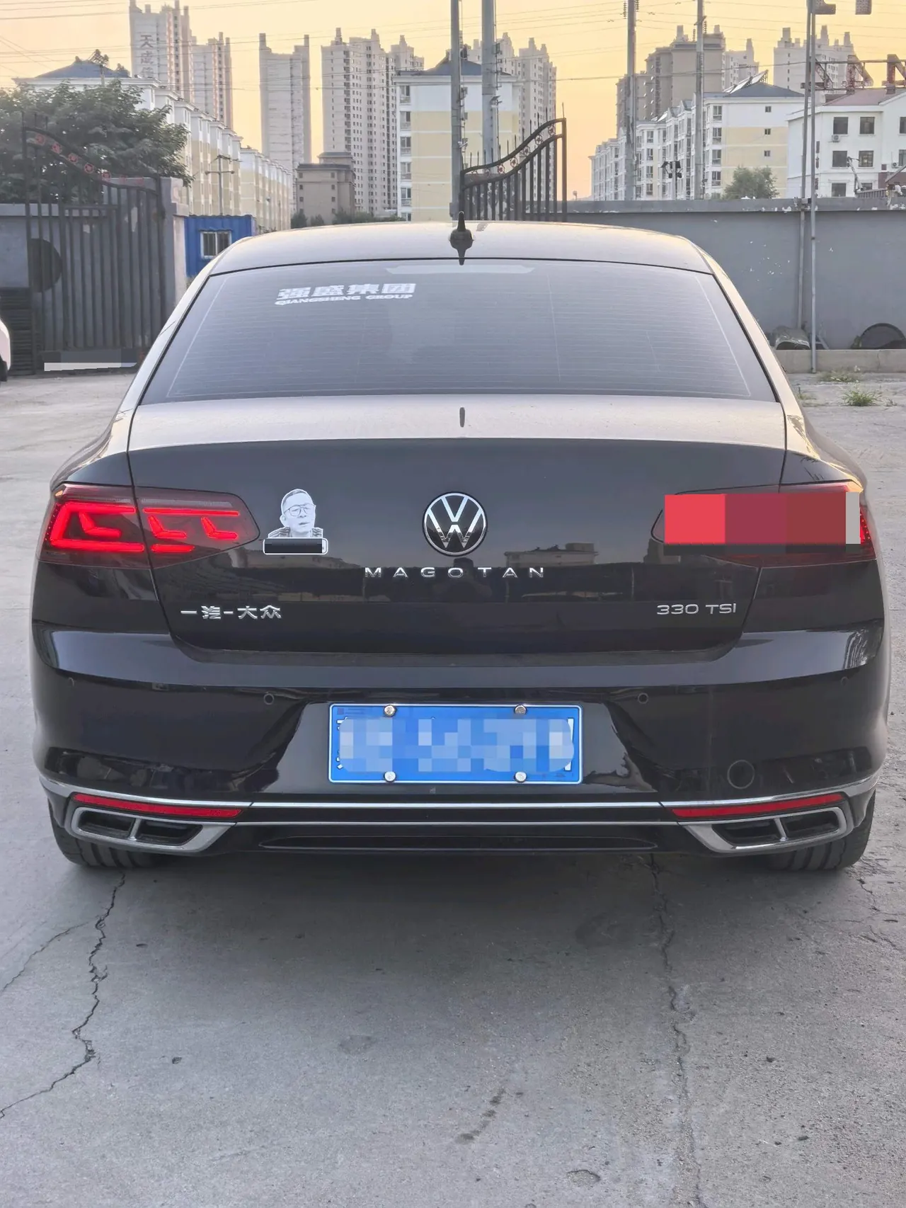 Volkswagen 2023 Magotan 2.0TSI 330TSI 2 million Commemorative Luxury Automatic Gear 4