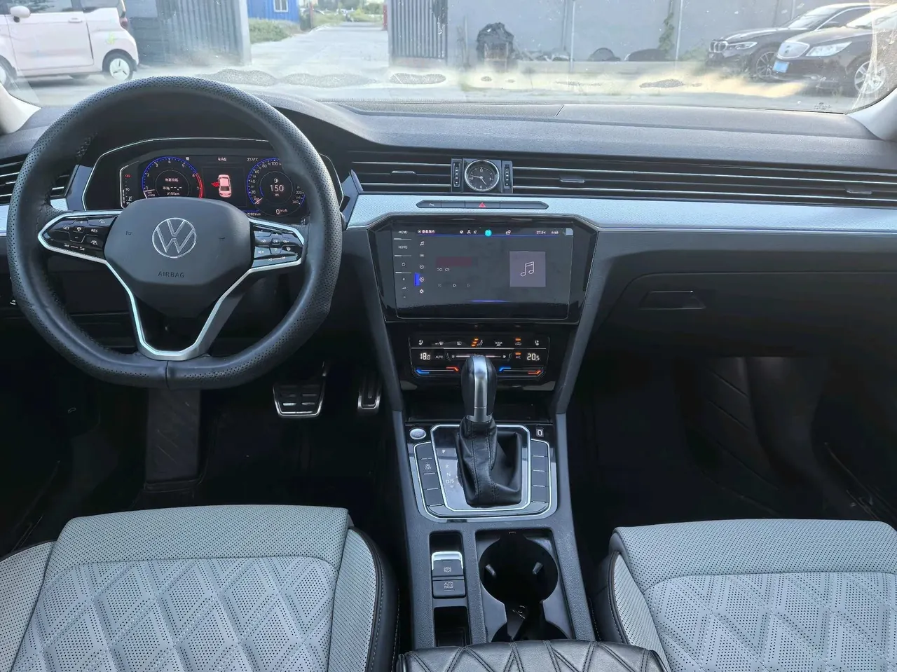 Volkswagen 2023 Magotan 2.0TSI 330TSI 2 million Commemorative Luxury Automatic Gear 8