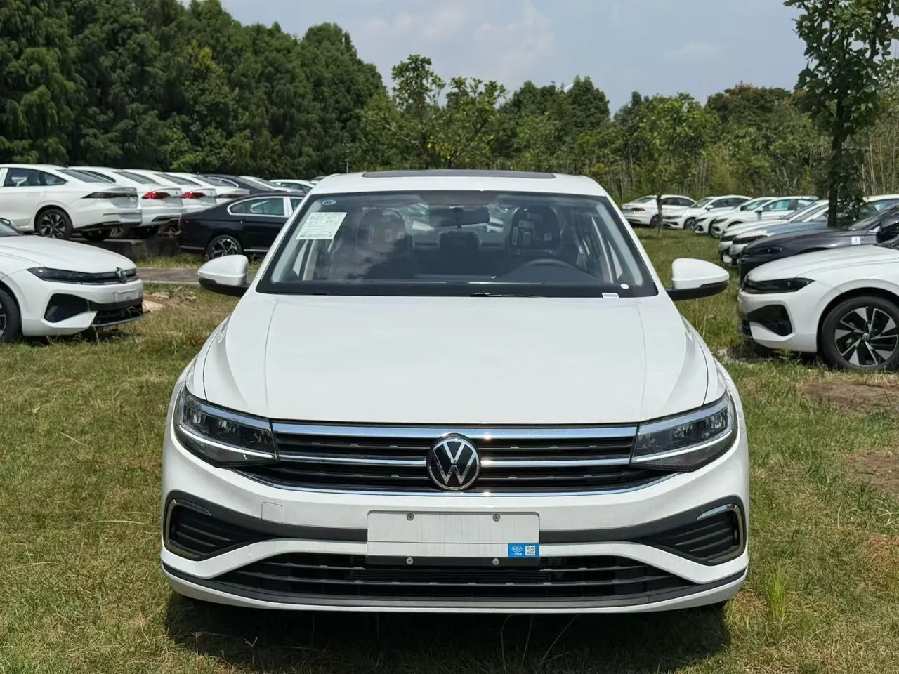 Volkswagen 2026 Bora 1.2TSI 200TSI Yuexing Navigation Edition Automatic Gear 2
