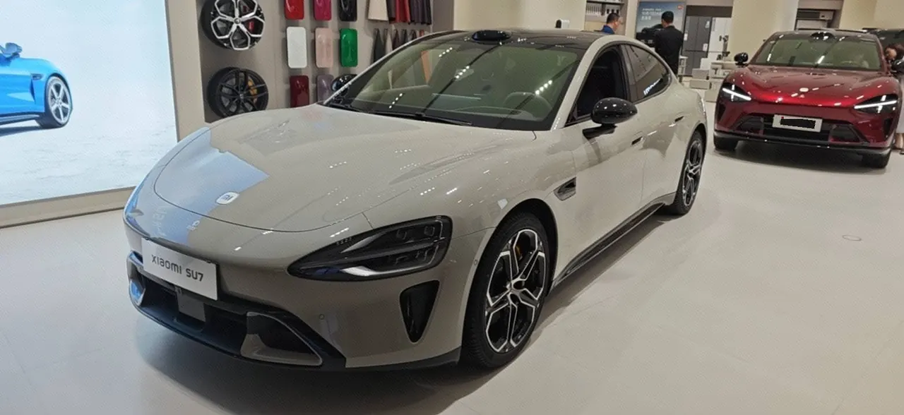 MI 2026 SU7 Standard Edition Automatic Gear - View 1
