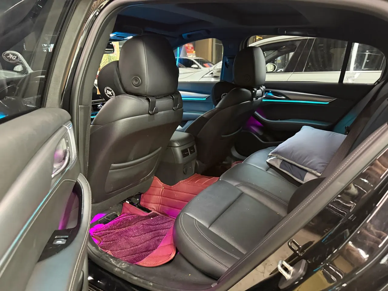 Cadillac 2023 CT5 2.0T 28T Luxury (Standard Edition) Automatic Gear 4