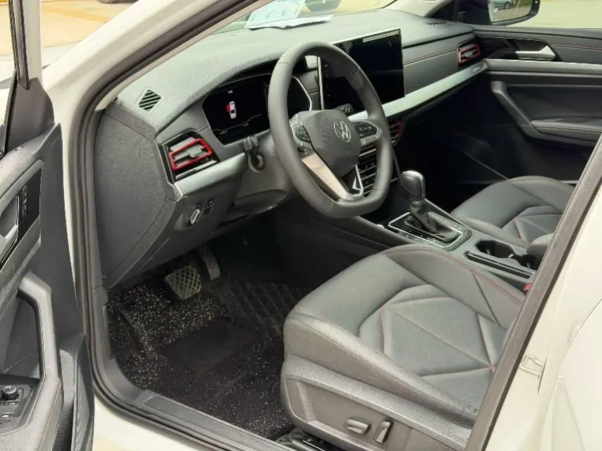 Volkswagen 2024 Lavida 1.5TSI 300TSI Star Leading Edition Automatic Gear 7